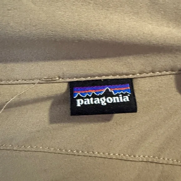 Patagonia Women’s light weight Tan Pants - Picture 3 of 6